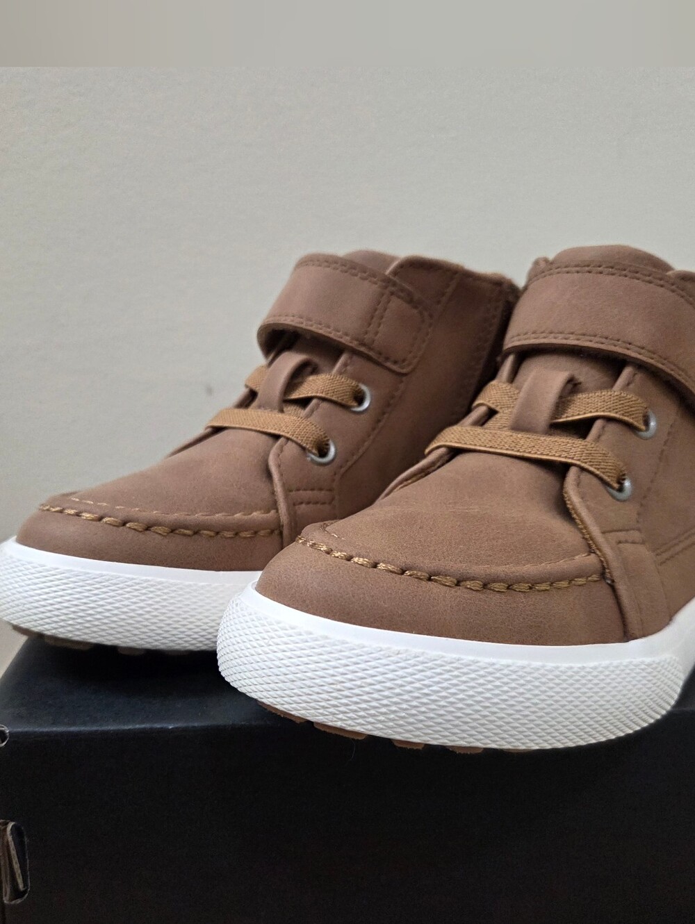 Wonder Nation Sneaker Boots. Toddler Size 10c. Wheat/ White.